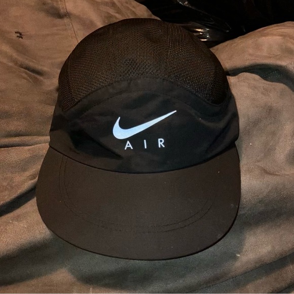 Supreme x Nike Running Hat Black
